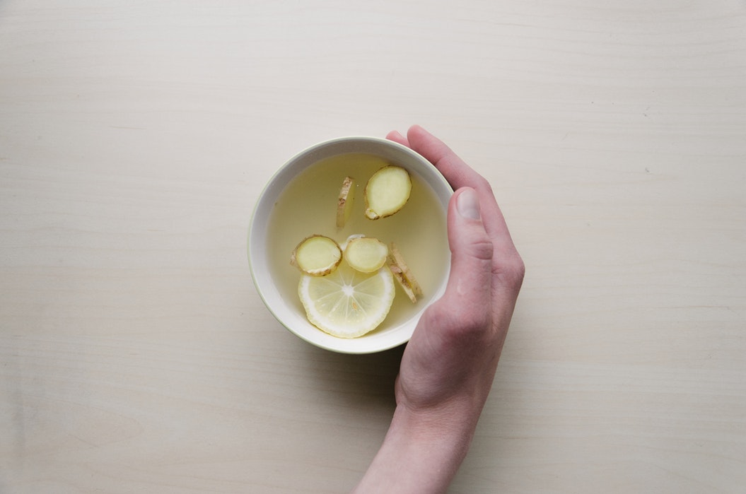 lemon and ginger tea image